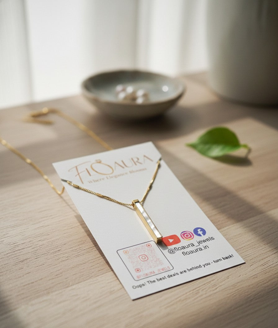 Bar Neck Pendant With Chain